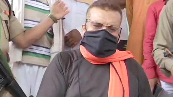 बिहार के पूर्व डीजीपी गुप्तेश्वर पांडेय ने बड़ा दावा, बिहार में कहीं से भी जीत सकता हूं चुनाव, 14 सीट से है ऑफर 2