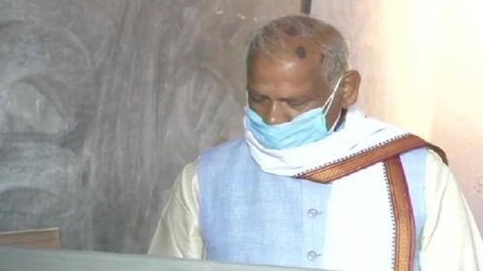 जीतन राम मांझी ने भी डाला वोट,  कहा- पहले चरण की 71 सीटों में से 50 सीटें आराम से एनडीए के खाते में जाएंगी 10