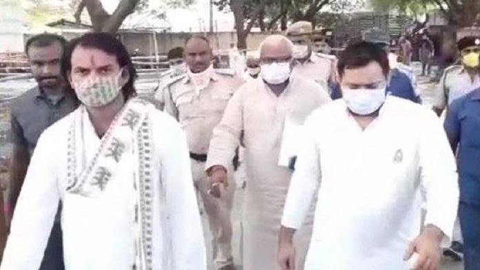 हसनपुर से तेजप्रताप यादव ने किया नॉमिनेशन, भाई तेजस्वी रहे मौजूद 7