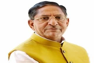 पटना साहिब विधानसभा सीट से नंदकिशोर यादव ने 7वीं बार किया नामांकन, भगवान से लिया आशीर्वाद 3