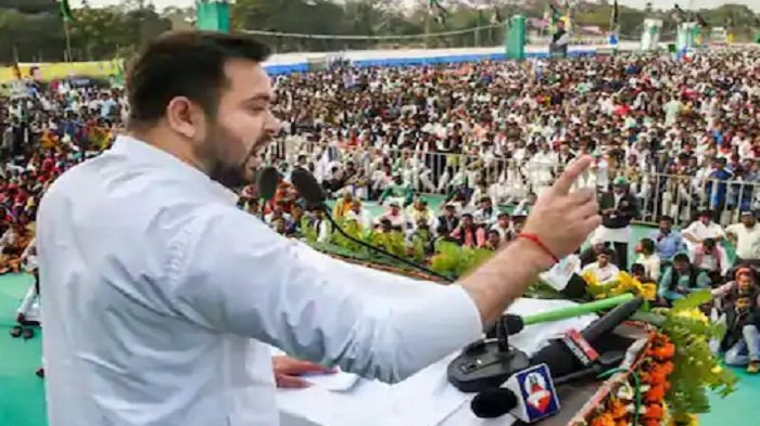 10 लाख नौकरी के बाद तेजस्वी यादव ने अब रिटायरमेंट की उम्र को लेकर ऐलान, जानिए क्या कहा 4