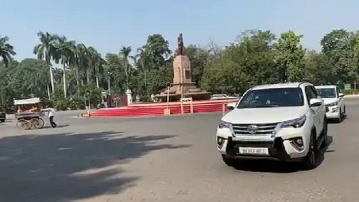 पटना में सीएम नीतीश कुमार से मिलने पहुंचे जीतन राम मांझी, विधायकों के साथ सौंपा समर्थन 1