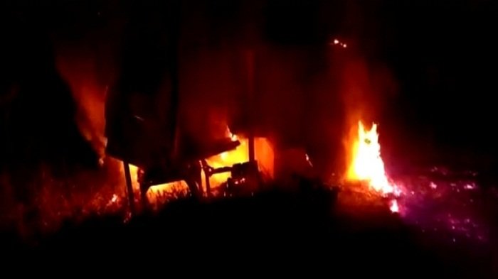 खगड़िया में कई घरों में लगी आग, लाखों की संपत्ति जलकर राख 1