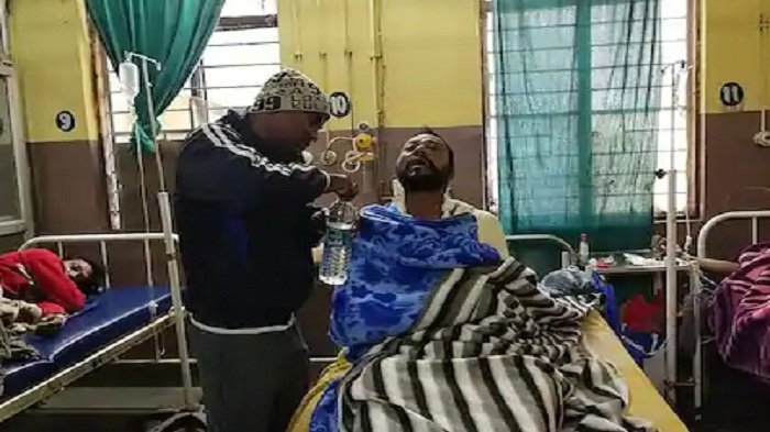 कटिहार में लूट के दौरान अपराधियों ने पत्रकार के पिता को मारी गोली, हालत नाजुक 1