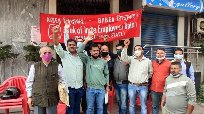 नए श्रम कानून का क्यों हो रहा है विरोध, सड़क पर क्यों हैं ट्रेड यूनियन वाले 1
