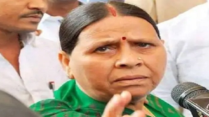 'अनपढ़' कहे जाने पर भावुक हो गईं राबड़ी, बोली- हमारे बाप दादा ने नहीं पढ़ाया तो हमारी क्या गलती? 1