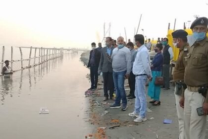 सारण: गंगा स्नान के लिए सोनपुर के घाटों का प्रभारी जिलाधिकारी ने किया निरीक्षण 3
