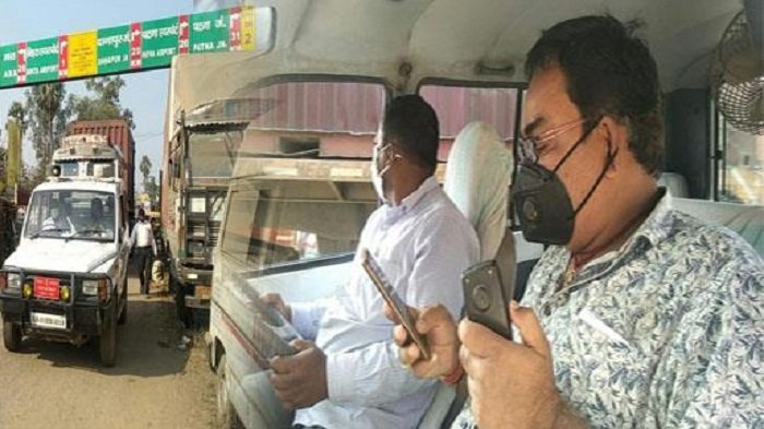 कोरोना संक्रमण को रोकने के लिए प्रशासन की पहल, माइकिंग के जरिये लोगों को किया जा रहा जागरूक 1