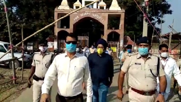 जहानाबाद जिलाधिकारी नवीन कुमार ने मतगणना केंद्र का किया निरीक्षण, जल्द से जल्द तमाम व्यवस्था को सुदृढ़ बनाने का दिया निर्देश 7