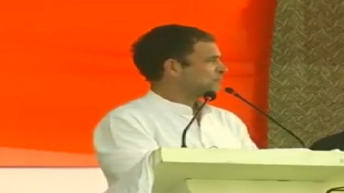 राहुल गांधी ने EVM को बताया MVM यानी 'मोदी वोटिंग मशीन' 10