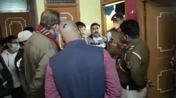 पटना के बैंककर्मी ने बेतिया में आग लगाकर की खुदकुशी, 6 दिसंबर को होनी थी शादी 1