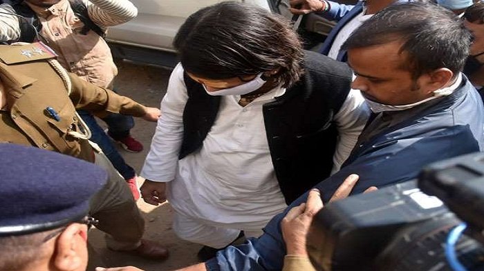 लालू को देखते ही भावुक हुए तेजप्रताप, कड़ी सुरक्षा के बीच की मुलाकात 1