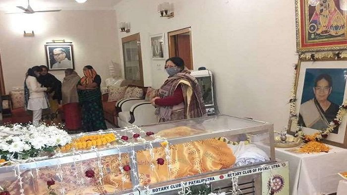 केंद्रीय मंत्री रविशंकर प्रसाद की मां की अंतिम यात्रा रवाना,  पटना के दीघा घाट पर किया जाएगा अंतिम संस्कार 1