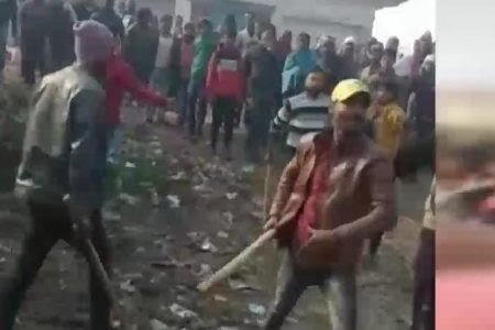 सीतामढ़ी : भू माफिया की दादागिरी, लाठियों के दम पर पत्रकार की जमीन हथियाने की कोशिश 1