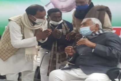 लालू की खबर जानने के लिए अखबार पढ़ते हैं सीएम नीतीश, बोले- हाल पुछने पर लोग क्या-क्या बोलने लगता है 11