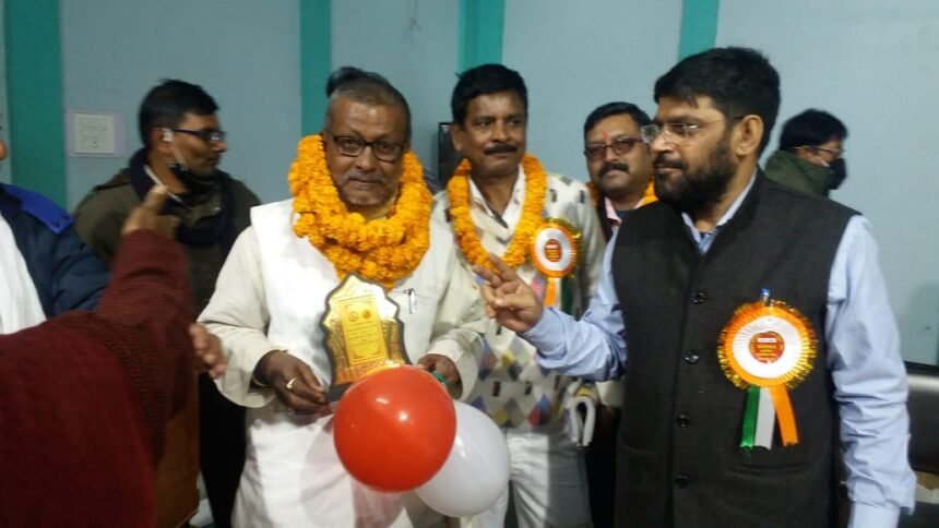 के के वी एम के तत्वावधान  में 52 कायस्थ संगठन  का सफल पंचायत  सम्मेलन, निर्णय  -राष्ट्रवादी  विकास पार्टी  कायस्थों  का समर्थित  पार्टी  घोषित 1