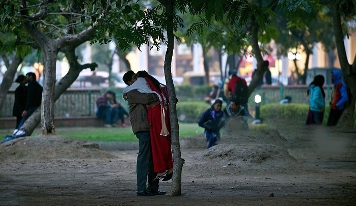 यहां मिलती हैं सिर्फ 10 रुपये में 20 मिनट के लिए गर्लफ्रेंड 1
