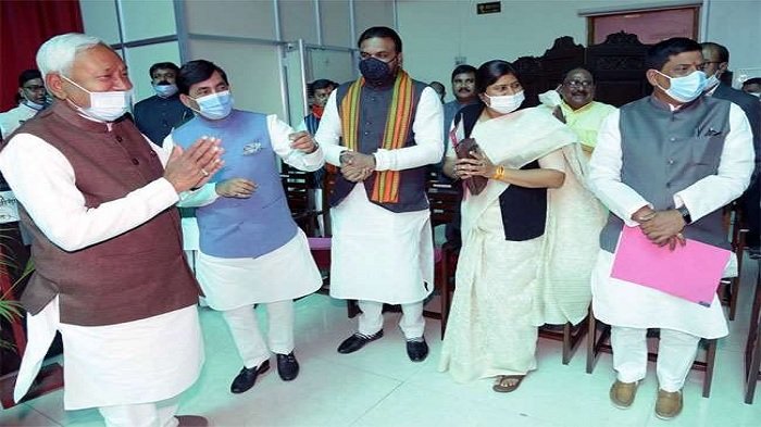 Nitish Cabinet में शामिल हुए ये गरीबों के नेता खुद हैं करोड़पति 1