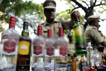 बिहार में ऐसे पहुंचती है शराब, तस्करों की गिरफ्तारी के बाद हुआ खुलासा 11