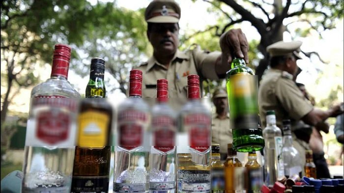 बिहार में ऐसे पहुंचती है शराब, तस्करों की गिरफ्तारी के बाद हुआ खुलासा 1