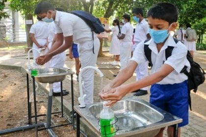 कोरोना संक्रमण से बचाव के लिए छात्रों का बनेगा हेल्थ कार्ड, CBSE और ICSE ने स्कूलों को भेजे निर्देश 13