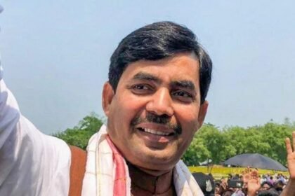 बिहार विधानसभा में बोले शाहनवाज, 'एक तरफ से डालेंगे मक्का, दूसरी तरफ से निकलेगा डॉलर' 9