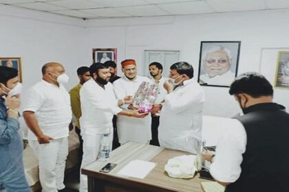 जहानाबाद : JDU के तरफ से समाजसेवी अभिषेक राज को बनाया गया सवर्ण प्रकोष्ठ का जिला अध्यक्ष 7