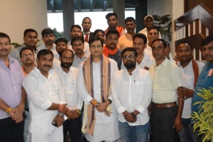 भाजपा क्रीड़ा प्रकोष्ठ ने किया भाजपा के युवा राष्ट्रीय नेता ऋतुराज सिन्हा जी को सम्मानित 13