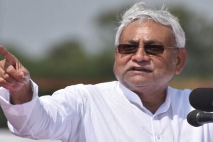 मधेपुरा में सीएम नीतीश कुमार का विरोध, जीविका दीदियों ने शराबबंदी का भी...बोलीं खुद बेचवा रहें हैं 2