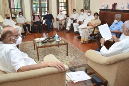 I.N.D.I.A की बैठक में सीट शेयरिंग पर चर्चा, शरद पवार के घर समन्वय समिति की पहली बैठक￼ 12