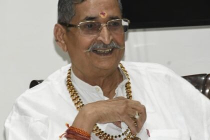 गालिब ने 1857 के गदर पर क्यों कलम नहीं उठाई ? 27 दिसंबर को शायर मिर्जा गालिब की साल गिरह 6