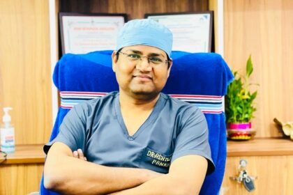 घुटने की गद्दी फटने और लिंगामेंट टूटने से युवक डिप्ररेशन में गया, डॉ. अश्विनी ने दी नई जिंदगी 7