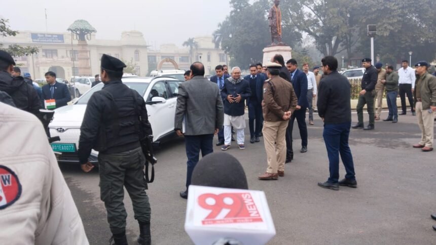 कर्पूरी जयंती कार्यक्रम में परिवारवाद पर खूब बोले CM नीतीश, नाम लिए बिना लालू यादव को बनाया निशा￼ 1