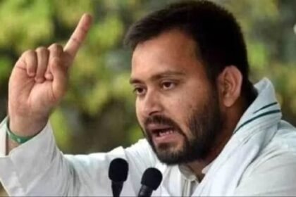 नीतीश कुमार पर तेजस्वी यादव की पहली प्रतिक्रिया आई सामने, बोले-खेला अभी बाकी है, 2024 में ही JDU खत्म हो जायेगी￼ 5