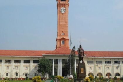 लोकसभा चुनाव से पहले बड़े पैमाने पर IAS अधिकारियों का तबादला, बिहार के कई DM और विभागों के प्रधान सचिव बदले 7
