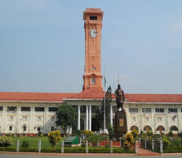 लोकसभा चुनाव से पहले बड़े पैमाने पर IAS अधिकारियों का तबादला, बिहार के कई DM और विभागों के प्रधान सचिव बदले 1