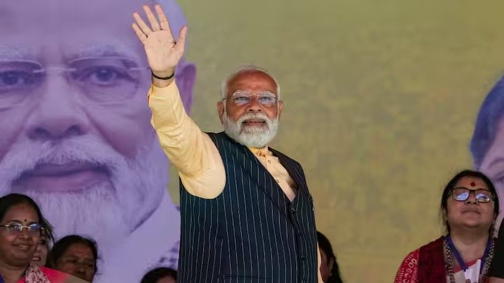 आर्टिकल 370 हटने के बाद पहली बार कश्मीर पहुंच रहे PM मोदी, इन परियोजनाओं का करेंगे उद्घाटन 1