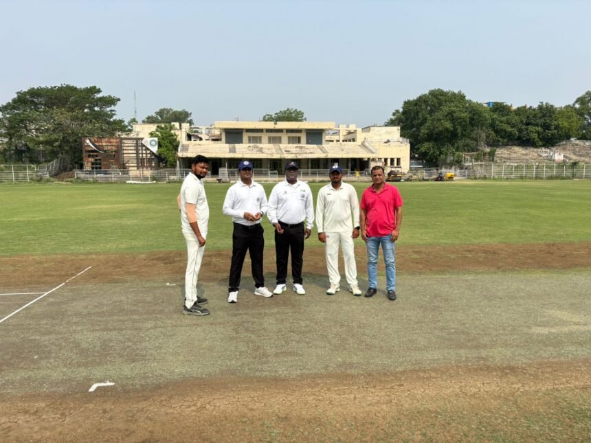 BCA सुपर लीग सिनीयर में कैमूर ने पहले बल्लेबाजी करते हुए 7 विकेट पर 220 रन बनाए 1