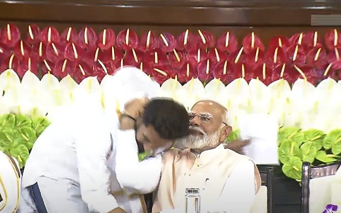 NDA की बैठक में चिराग पासवान ने PM मोदी की जमकर तारीफ की, बोले-देश को आपसे उम्मीद 1