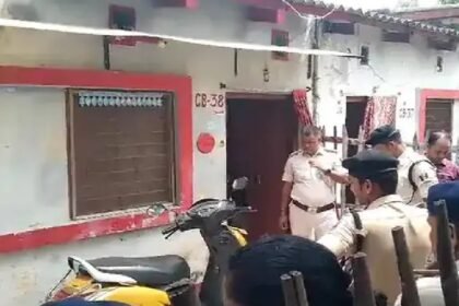 भागलपुर में 4 हत्या-खुदकुशी मामले में नया मोड़, सुसाइड नोट और पुलिस की थ्योरी दोनों अलग प्रेमी के लिए महिला कॉन्स्टेबल ने बच्चों-सास को मार डाला 4