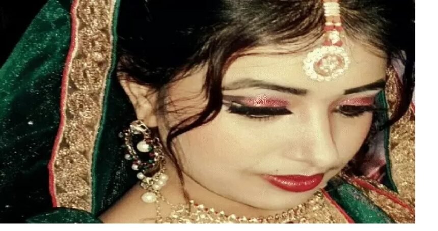 नहीं सुलझी भोजपुरी एक्ट्रेस की हत्या की गुत्थी, पुलिस ने जांच की बंद पोस्टमार्टम रिपोर्ट में हत्या , पुलिस ने माना खुदकुशी 1