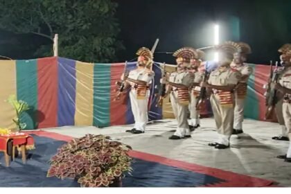 19वीं वाहिनी सशस्त्र सीमा बल के श्वान जिगर का निधन: वाहिनी ने किया विशेष अंतिम संस्कार समारोह आयोजन 3