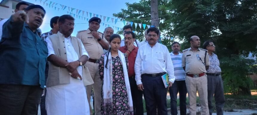 भव्य और विशाल बनेगा रक्सौल का सूर्य मंदिर अनुमंडल पदाधिकारी ने मंदिर परिसर का किया निरीक्षण 1