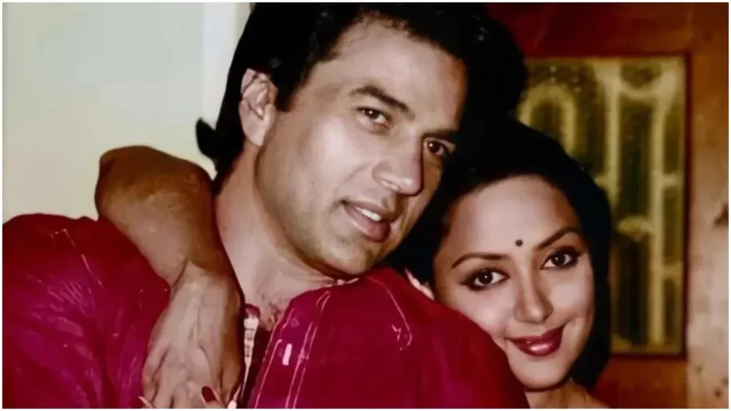 बॉलीवुड में शर्टलेस होने का ट्रेंड शुरू करने वाले अभिनेता का बर्थ डे स्पेशल, इंटीमेट सीन देकर मचाया था तहलका 1