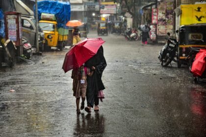पटना में सुबह-सुबह हुई बारिश, बिहार के 8 जिलों में अलर्ट जारी, जानिए 2