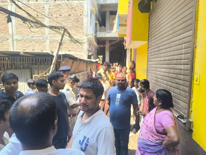 मुकेश सहनी के करीबी नेता पर दिनदहाड़े फायरिंग करने का आरोप, आधा दर्जन से अधिक खोके पुलिस ने की बरामद, इलाके में दहशत.. 1