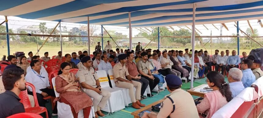 गृह रक्षकों की बहाली के सिलसिले में डीएम- एसपी ने की संयुक्त ब्रीफिंग 1