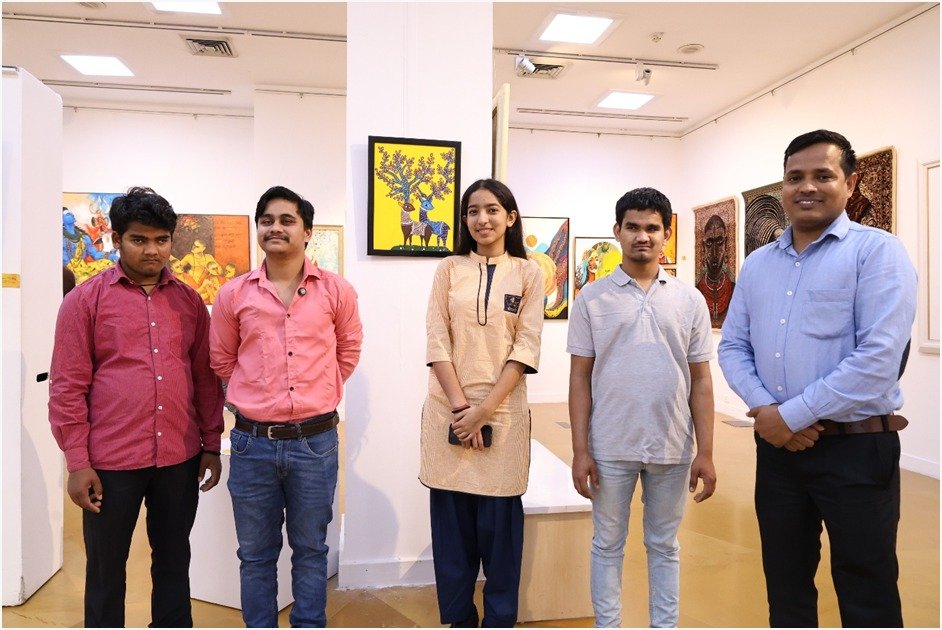 कला के ज़रिए समावेशी सृजन की ओर एक कदम: ‘मास्टर स्ट्रोक्स’ में शांभवी शर्मा की प्रेरक पहल 4