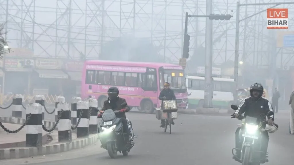 Bihar Weather Alert: कंपकंपा देने वाली ठंड का कहर, 3 जनवरी तक राहत नहीं, 29 जिलों में ऑरेंज अलर्ट 2 Bihar Weather Alert: कंपकंपा देने वाली ठंड का कहर, 3 जनवरी तक राहत नहीं, 29 जिलों में ऑरेंज अलर्ट 2