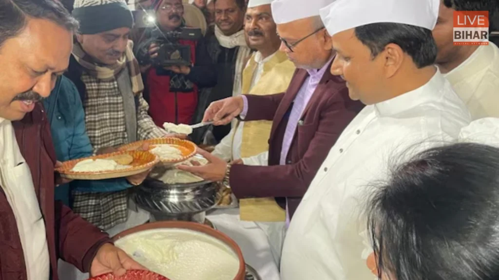 Bihar Politics: दही-चूड़ा भोज से दूरी, क्या बिहार कांग्रेस में टूट तय? 2 Bihar Politics: दही-चूड़ा भोज से दूरी, क्या बिहार कांग्रेस में टूट तय? 1